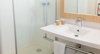 ibis Styles Chinon Room Type - Standard Room with 1 double bed and 1 single sofa bed