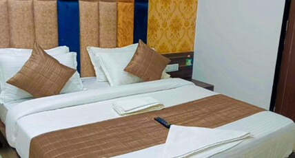 Hotel Rudrax Room Type - Deluxe Room