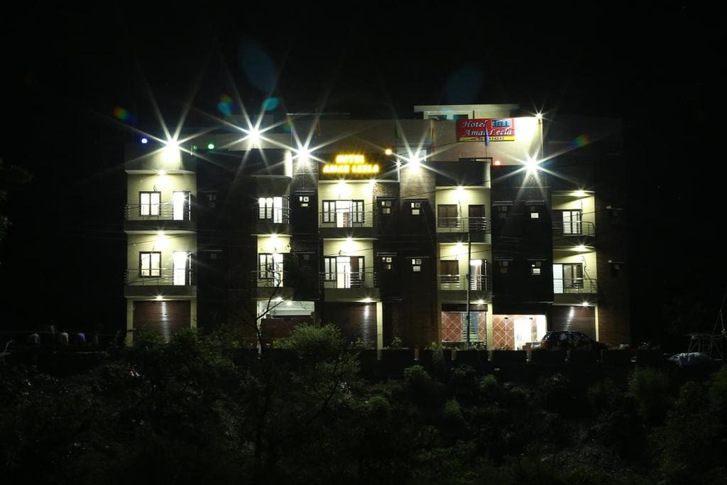 Hotel Amar Leela - Tap to explore photos