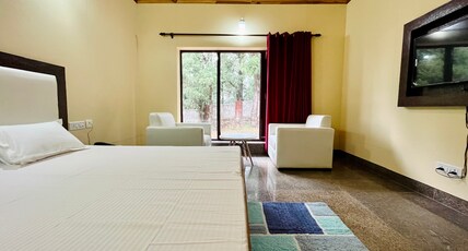 Neelgagan resort Room Type - Double Room With Balcony