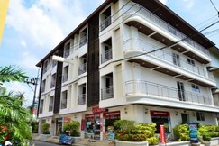 Samui First House Hotel