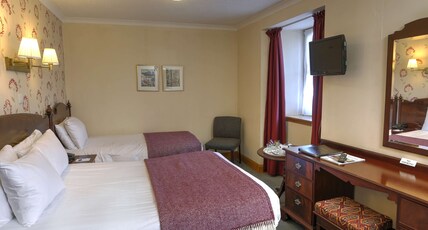 Best Western The Crianlarich Hotel Room Type - 1 Double 1 Single, Non-Smoking, Family Room