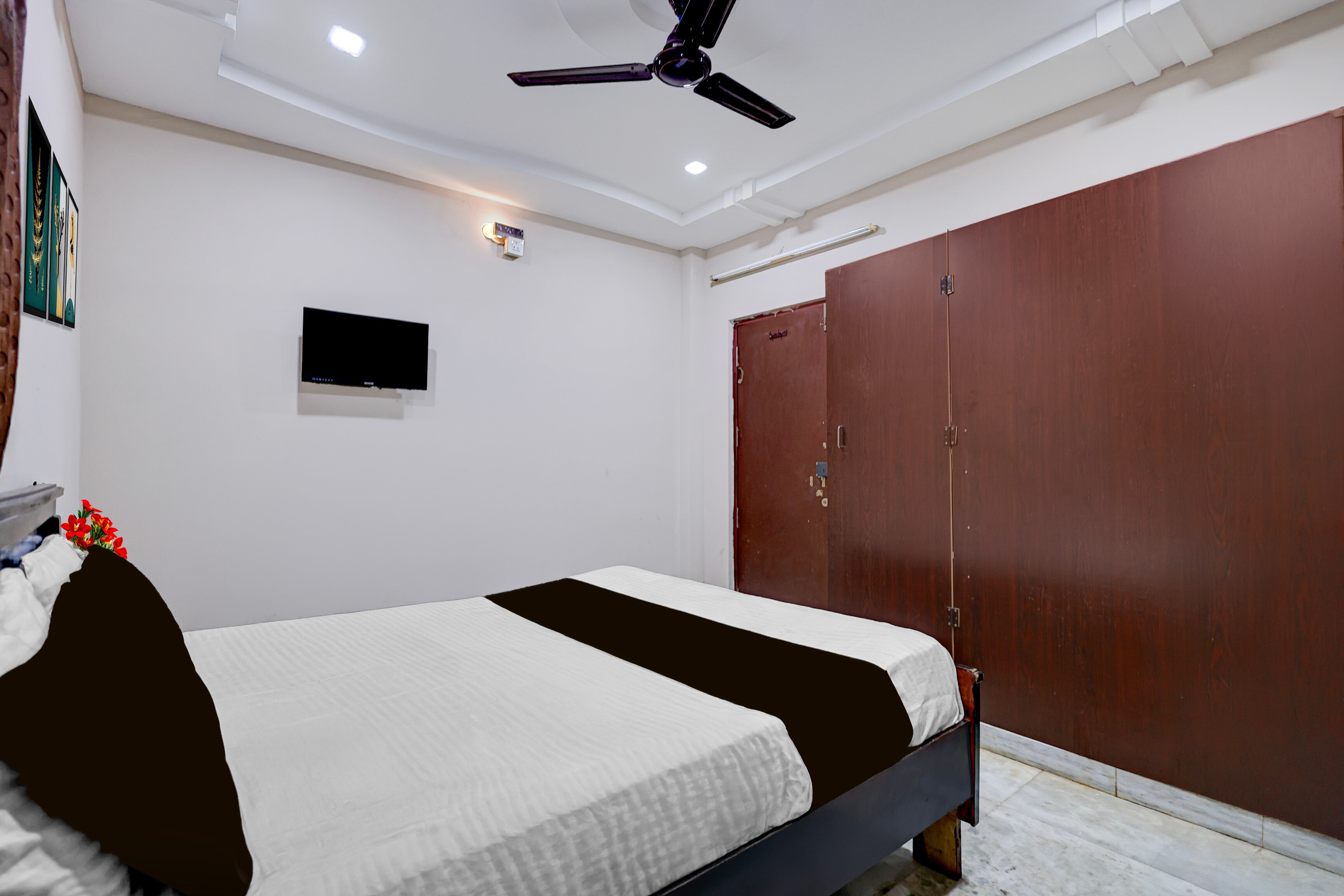 Super Hotel O Kanuru Vijayawada Formerly Akshaya Residency - Tap to explore photos