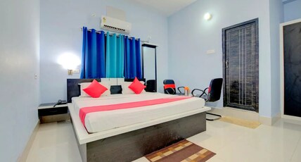 Dhanraj Residency Room Type - Deluxe Room