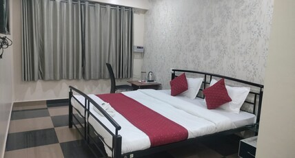 Hotel Shanti Inn Varanasi Room Type - Luxury Room