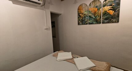 AD 1967 Heritage Stay by Onespace Room Type - Standard Double Room with AC - Tetchi