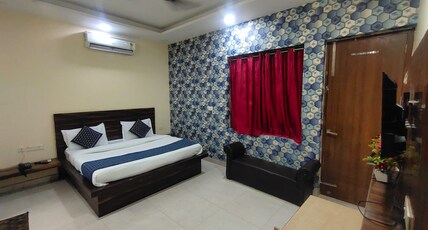 Hotel Parth Residency Room Type - Deluxe room