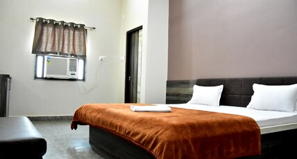 Hotel City Top Room Type - Deluxe Room
