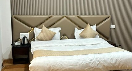 Hotel Rockstar Room Type - Deluxe Room