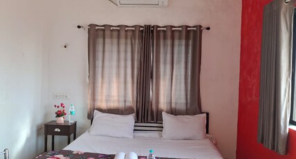 Vrindavan Hotel and Restaurant Room Type - Deluxe Room with Hill View