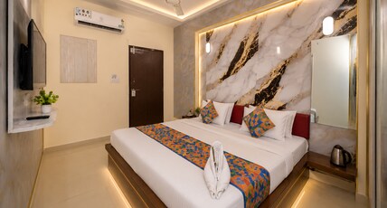 Hotel Max Apple Inn Room Type - Deluxe Double Room With Free Wifi