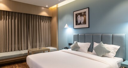Hotel Regal Grand Room Type - Deluxe Room