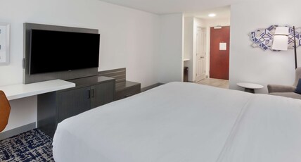 DoubleTree by Hilton Dothan Room Type - 1 KG HEARING ACC NS