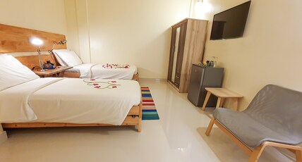 One the Island, Maldives Room Type - Twin Room with Private Bathroom