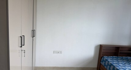 Vivek's Peaceful Nest Room Type - Bedroom