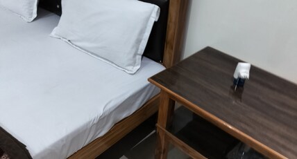 Rameshwaram Paying Guest House Room Type - Family Room Double Bed With Ac
