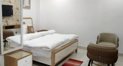 Hotel Hindustan Inn Room Type - Standard Suite AC - With Buffet Breakfast