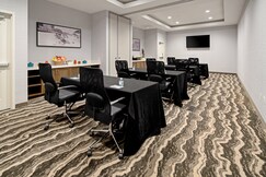 Staybridge Suites LONG BEACH AIRPORT, an IHG hotel