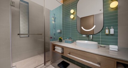 Holiday Inn QUZHOU Room Type - 1 King Standard