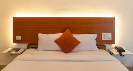 Orange Rooms Room Type - Deluxe Room