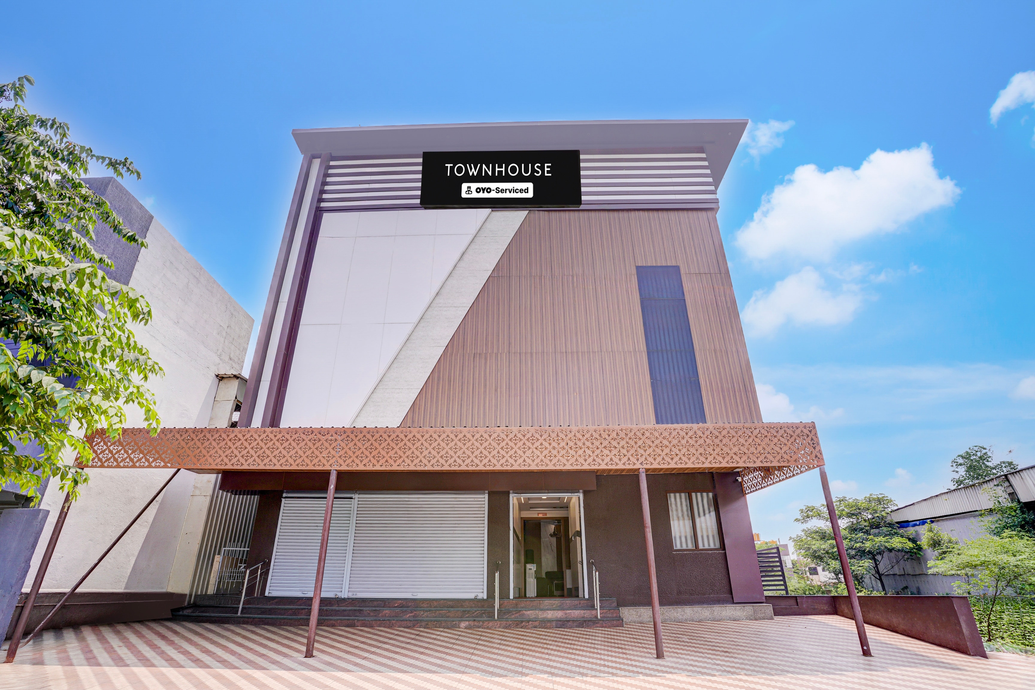 Super Townhouse KMF Dharwad Formerly Shri Durga Comforts - Tap to explore photos