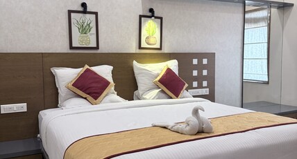Le Valor Hotels by Crezenta Room Type - PREMIUM