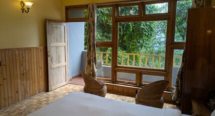 HOTEL JOLOKIA Room Type - Standard Room & Balcony with Kanchenjunga View HOTEL JOLOKIA Room Type - Standard Room & Balcony with Kanchenjunga View