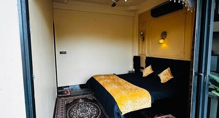 Haveli The Royal Stay Room Type - Deluxe Room With Balcony 