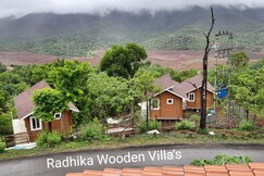Radhika Wooden Villa Tapola