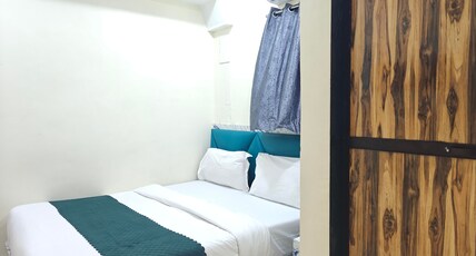 Hotel Glow Star Room Type - Deluxe Room