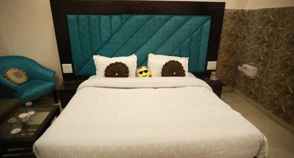 Hotel O Landmark Plaza Near Delhi Airport Room Type - Classic