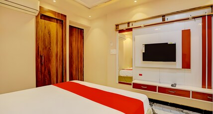 HOTEL INDIANA PALACE Room Type - DELUXE ROOM