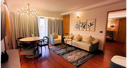 Pride Plaza Hotel, Ahmedabad Room Type - Suite Room