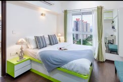 1BHK Golf View : Paranomic Golf Course View Apartment