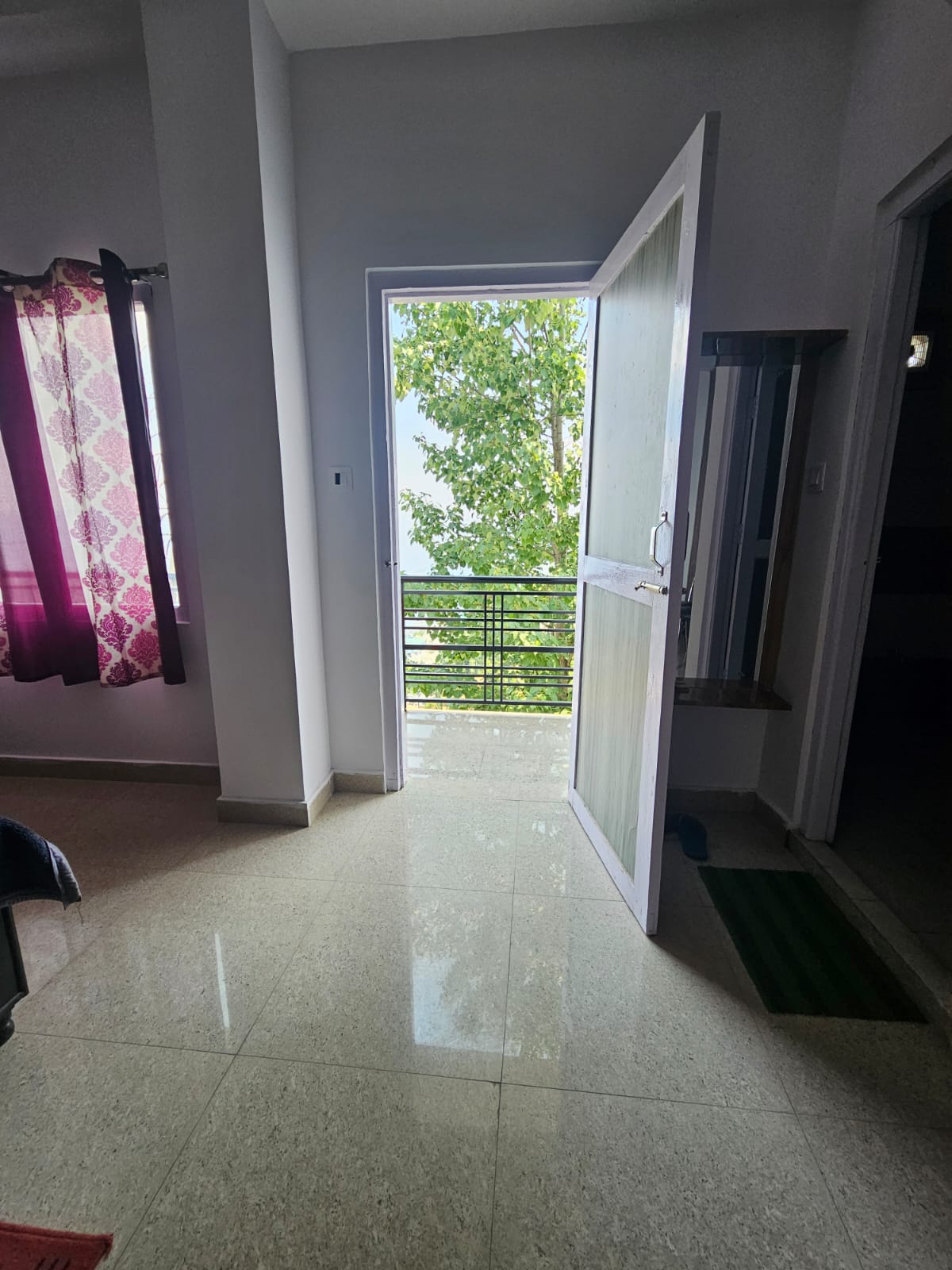 The Big Bite - Tap to explore photos