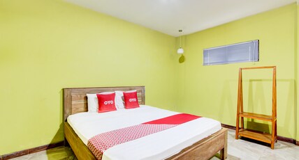 Hotel O Penginapan Viki Syariah Room Type - Indonesia Deluxe Double