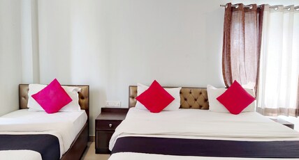 Hotel Yamunotri Retreat Rishikesh Room Type - Deluxe Triple Room
