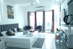 White suite studio