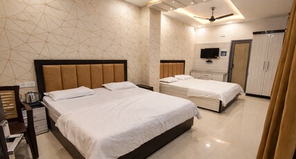 The Shivlinn's Hotel Room Type - Family Suite Room