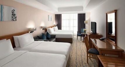 Anwar Al Madinah Movenpick Hotel Room Type - Superior 4 Single Beds