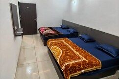 Hotel Shyam Sarovar & Restaurant