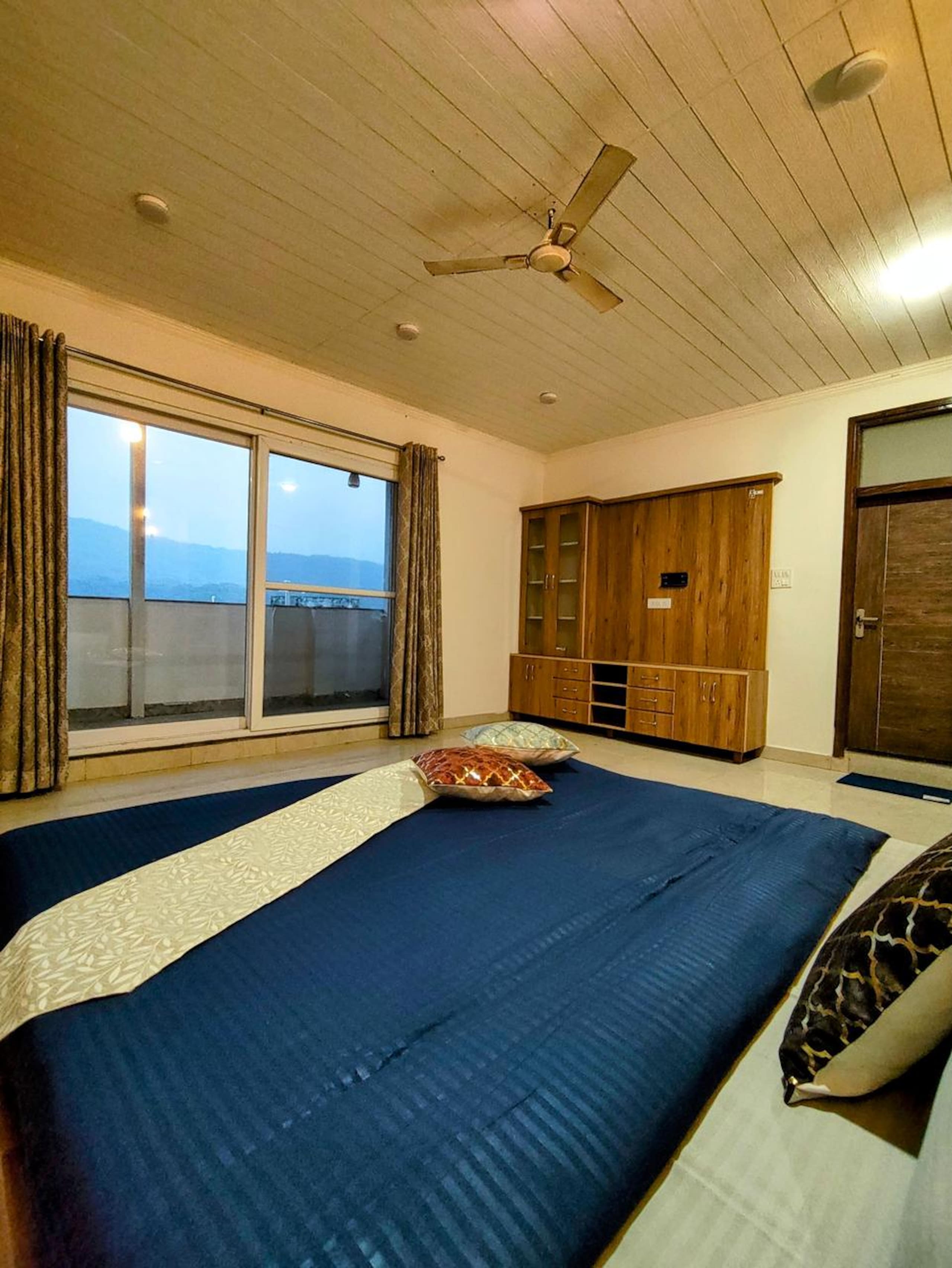 Vayuna Stays 7th floor luxury Terrace apartment - Tap to explore photos