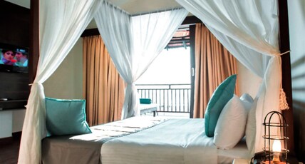 SinQ Beach Morjim. Room Type - Sunset Beach Cottage-Sea view Balcony