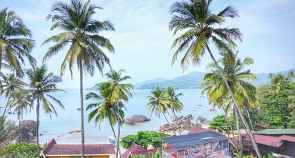Hilltop sea View Palolem Beach  Room Type - Luxury Room with Balcony and Seaview