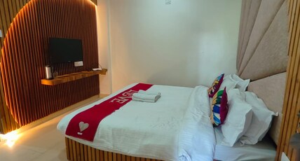 Hotel Bhagsu Heights Room Type - Deluxe Room (Non-View)
