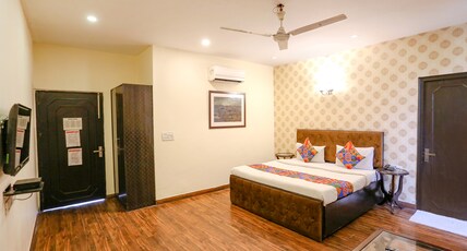 FabHotel Pulse Impulse Room Type - Deluxe Room