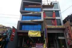 Swastik Deluxe Lodge