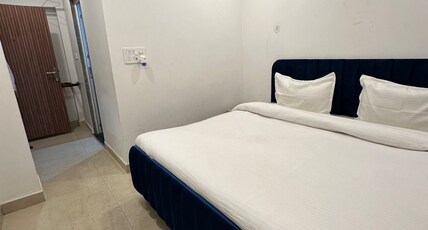 Yd Homestay | Rooms & Kitchen Room Type - Deluxe room