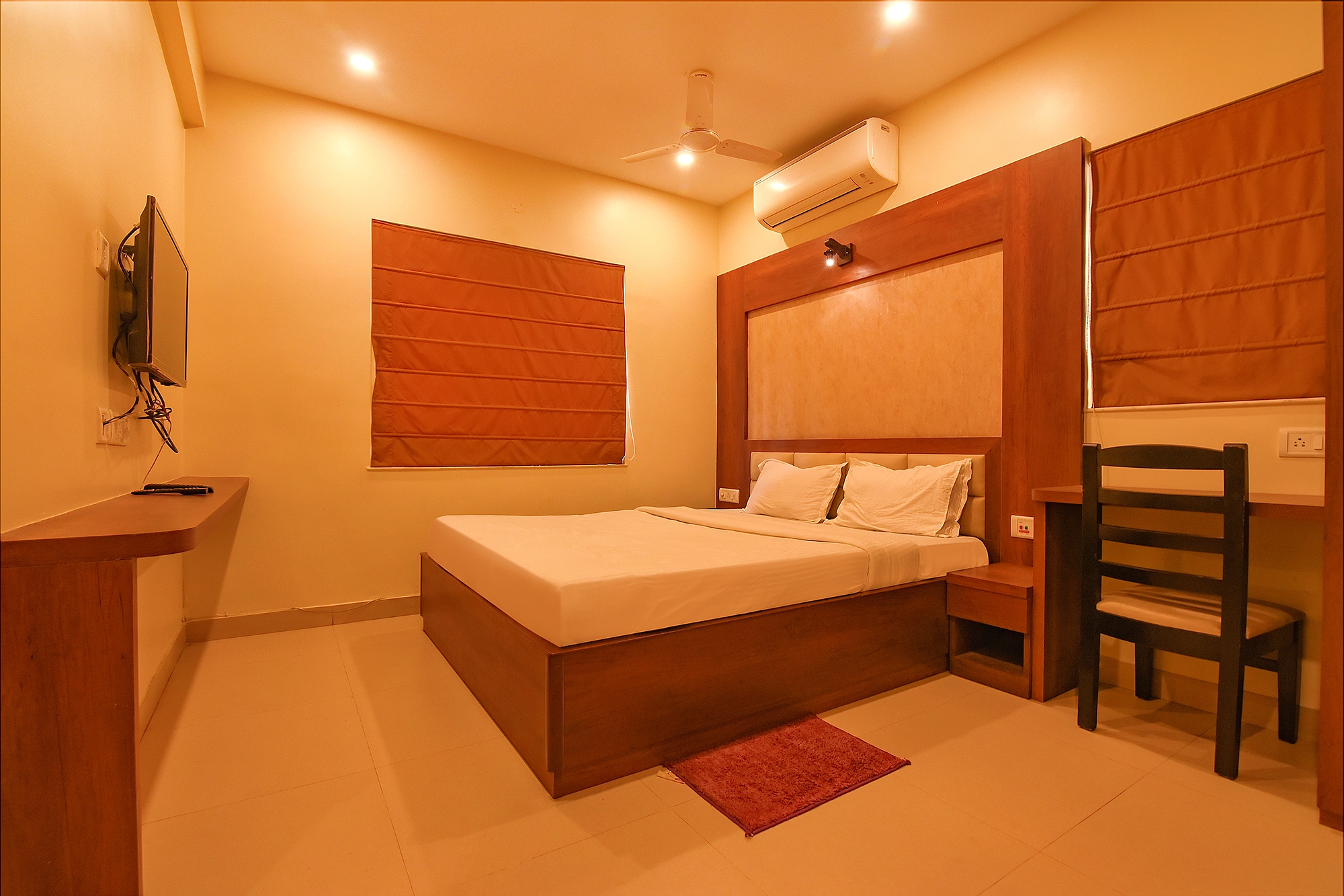 Via Dream Plaza - 800m from Biswa Bangla Gate - Tap to explore photos