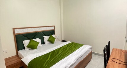 Deep Palace Inn Mathura Room Type - Deluxe Room